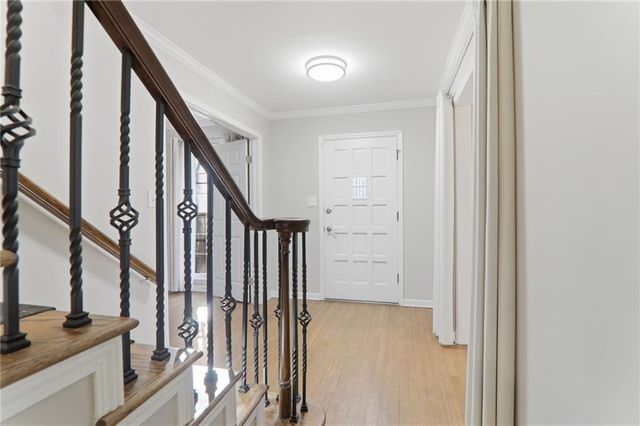 2037 Stoneleigh Drive, Stone Mountain, GA 30087