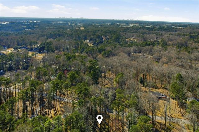 2037 Stoneleigh Drive, Stone Mountain, GA 30087