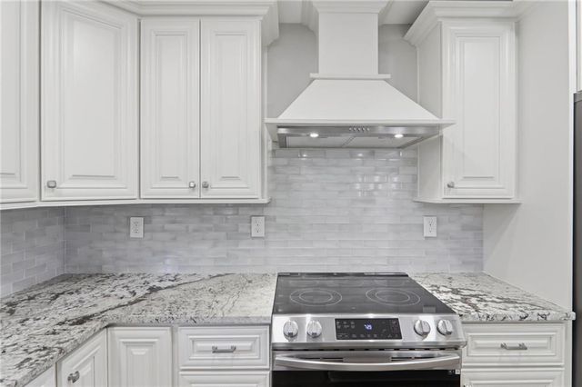 2037 Stoneleigh Drive, Stone Mountain, GA 30087