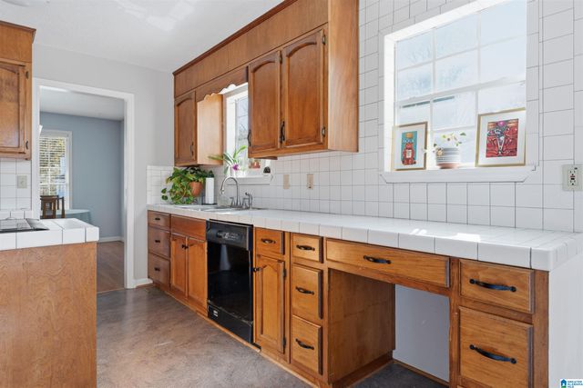 2256 ASHLEY LANE, Gardendale, AL 35071