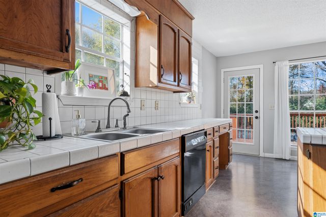 2256 ASHLEY LANE, Gardendale, AL 35071