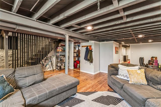 3677 McRee Avenue, St Louis, MO 63110