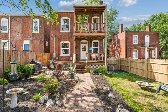 3677 McRee Avenue, St Louis, MO 63110
