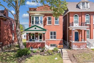 3677 McRee Avenue, St Louis, MO 63110