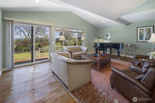 228 Garry Oak Lane, Friday Harbor, WA 98250