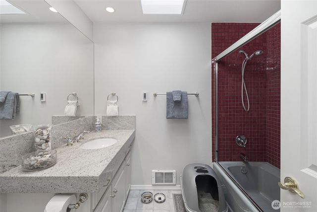 228 Garry Oak Lane, Friday Harbor, WA 98250