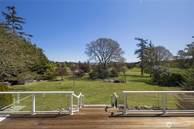 228 Garry Oak Lane, Friday Harbor, WA 98250