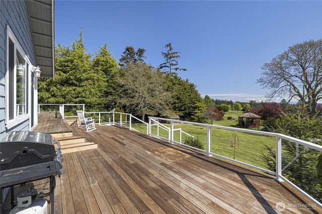 228 Garry Oak Lane, Friday Harbor, WA 98250