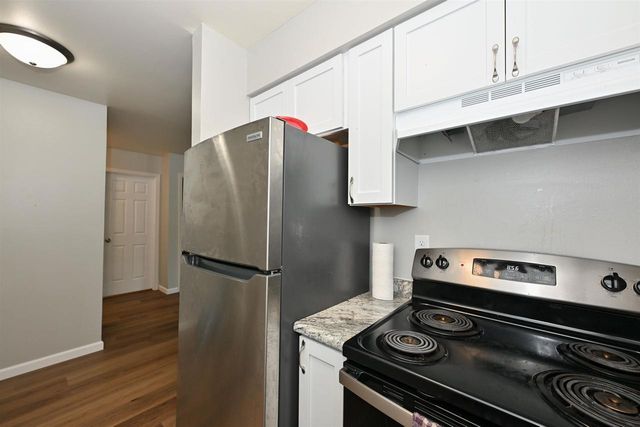 201 Maple Avenue, Waukesha, WI 53186