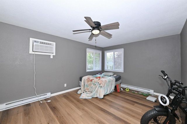 201 Maple Avenue, Waukesha, WI 53186