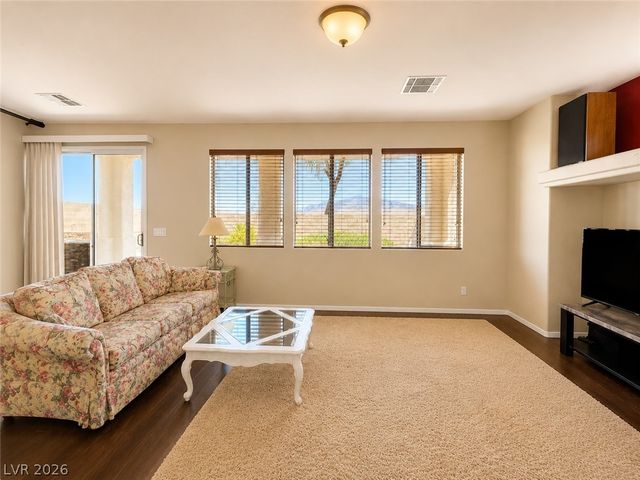 9044 Black Elk Avenue, Las Vegas, NV 89143