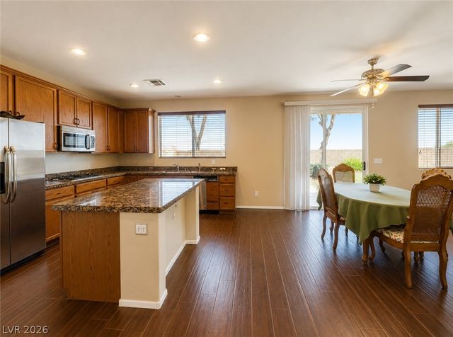 9044 Black Elk Avenue, Las Vegas, NV 89143