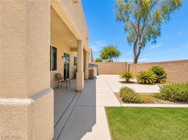 9044 Black Elk Avenue, Las Vegas, NV 89143