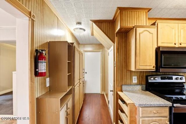 107 Elm Street, Lakehurst, NJ 08733
