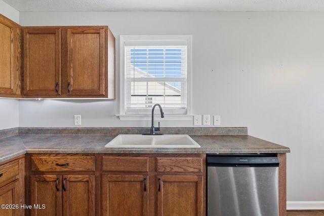 202 High Meadow Court, Richlands, NC 28574