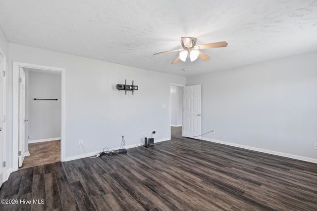 202 High Meadow Court, Richlands, NC 28574