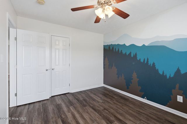 202 High Meadow Court, Richlands, NC 28574