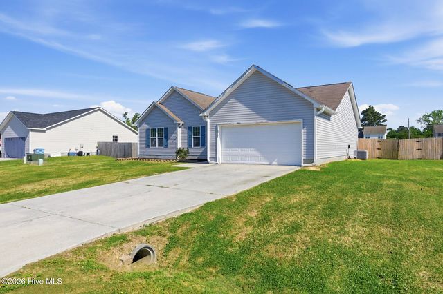 202 High Meadow Court, Richlands, NC 28574