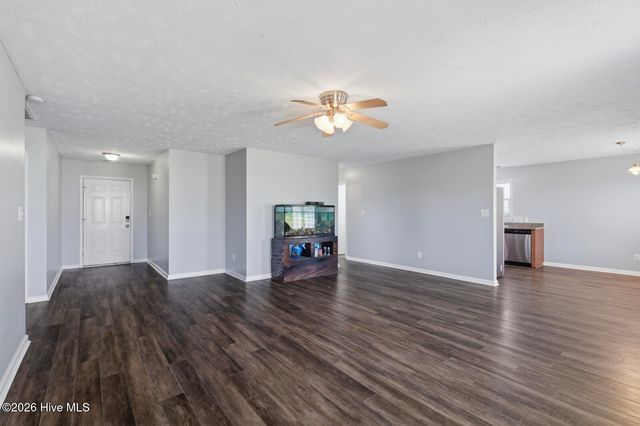 202 High Meadow Court, Richlands, NC 28574