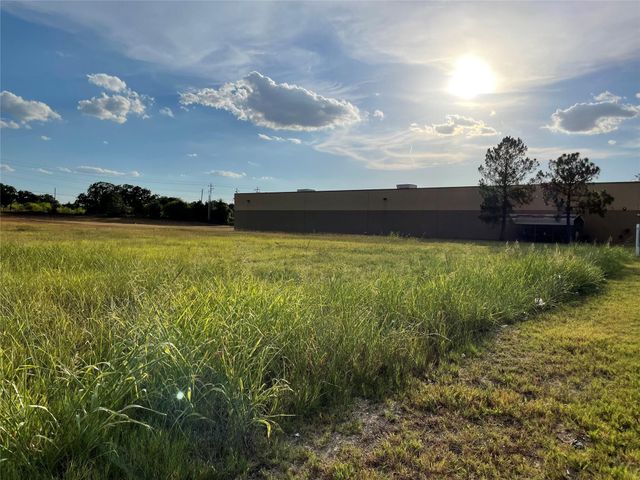 0000 E. Hempstead ST, Giddings, TX 78942
