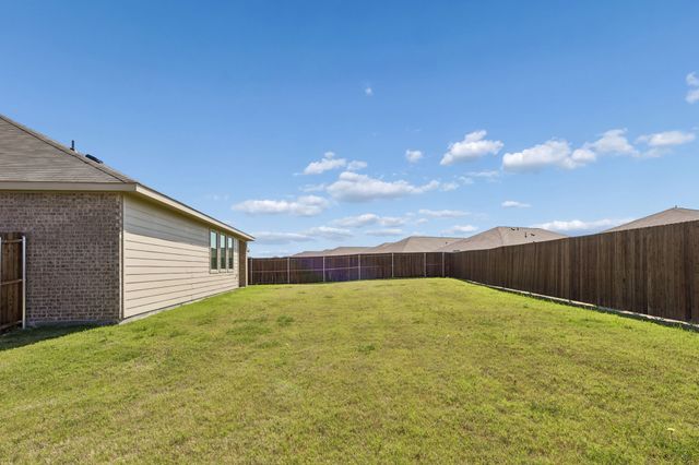 1527 Fearless Lane, Crandall, TX 75114