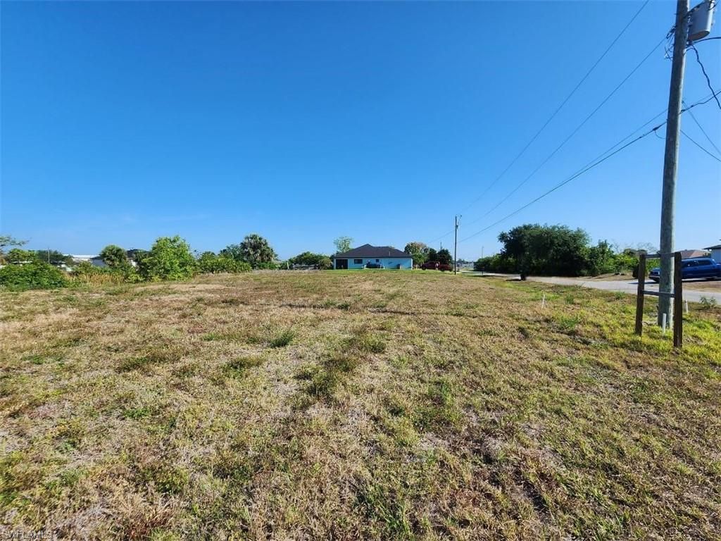 2210 NE 22nd AVE, CAPE CORAL, FL 33909 — exterior