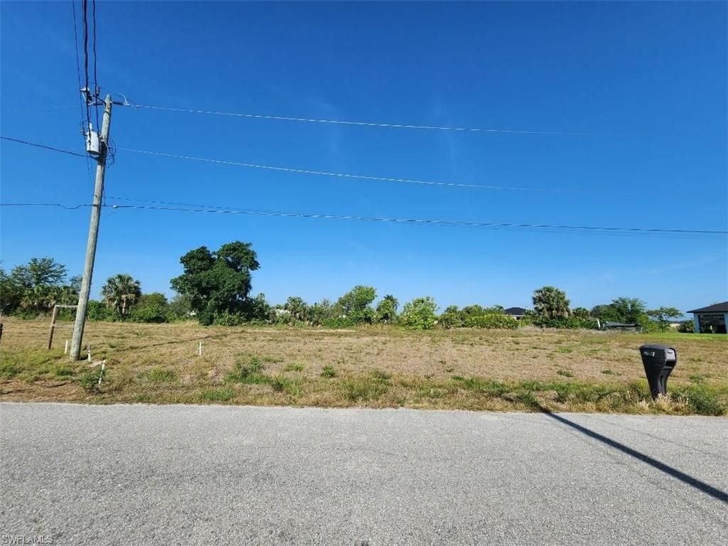 2210 NE 22nd AVE, CAPE CORAL, FL 33909 — photo 2
