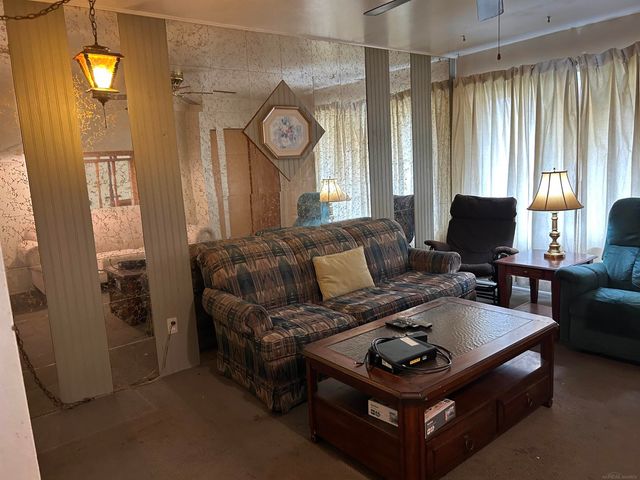 28705 Waverly Street, Roseville, MI 48066