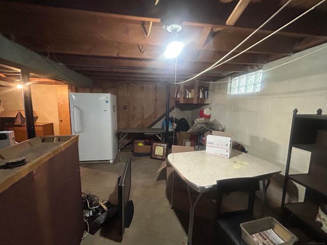 28705 Waverly Street, Roseville, MI 48066
