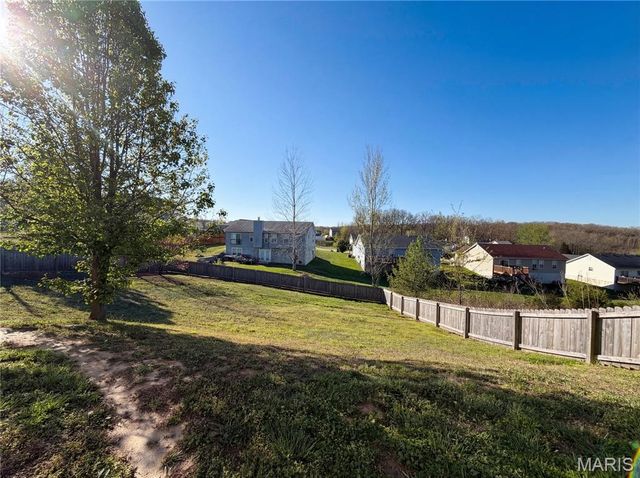 5508 Red Tailed Hawk Drive, Hillsboro, MO 63050