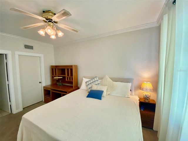238 TAMPA AVENUE W 6B, Venice, FL 34285