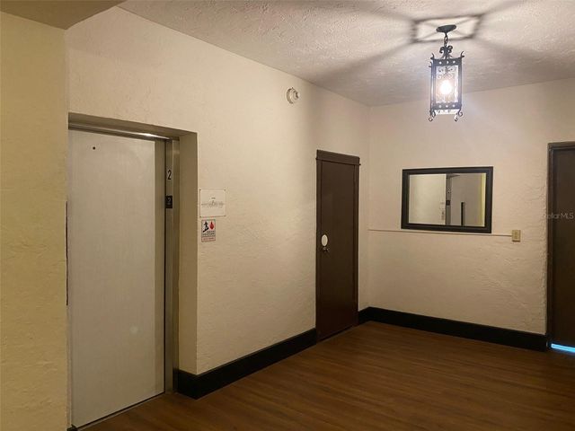 238 TAMPA AVENUE W 6B, Venice, FL 34285