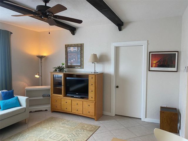 238 TAMPA AVENUE W 6B, Venice, FL 34285