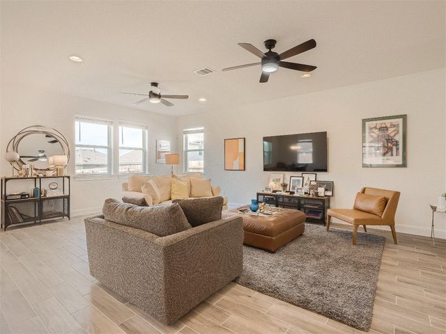 412 Arrowhead Vine ST, Leander, TX 78641