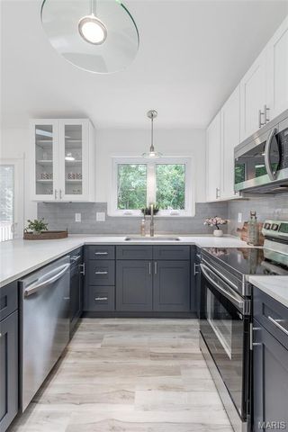 1306 Mystic Seaport Drive, Fenton, MO 63026