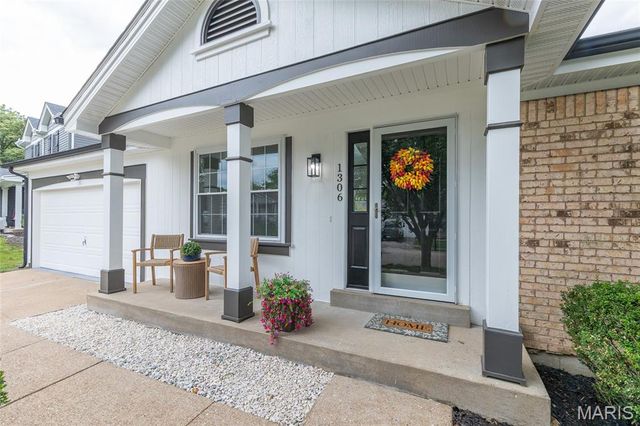 1306 Mystic Seaport Drive, Fenton, MO 63026