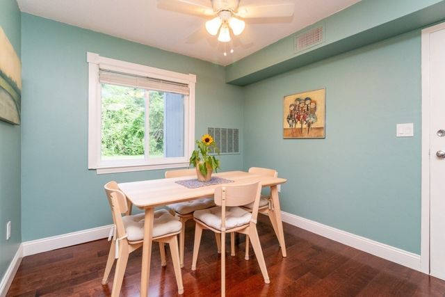 4 Beals Cove Rd G, Hingham, MA 02043
