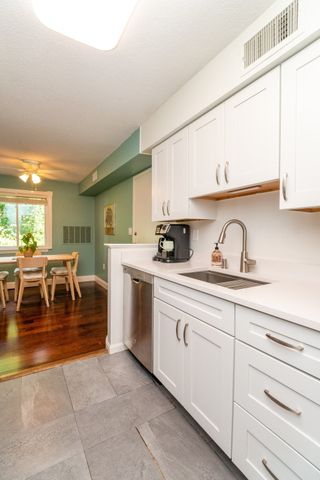 4 Beals Cove Rd G, Hingham, MA 02043