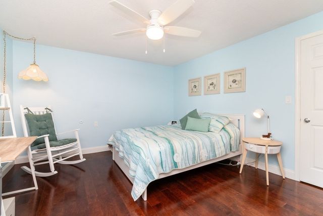 4 Beals Cove Rd G, Hingham, MA 02043