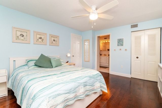 4 Beals Cove Rd G, Hingham, MA 02043