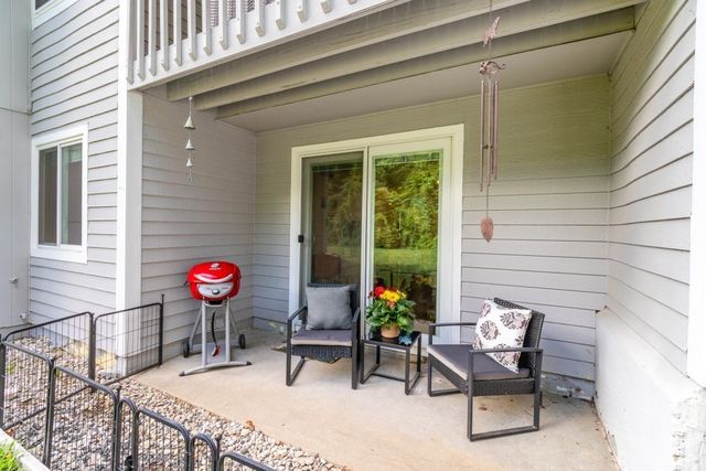 4 Beals Cove Rd G, Hingham, MA 02043