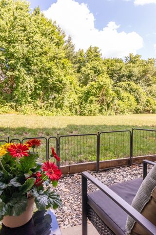 4 Beals Cove Rd G, Hingham, MA 02043
