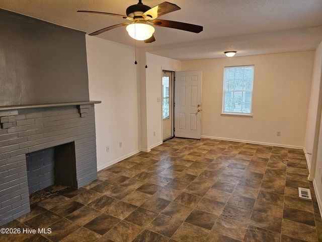 516 National Court Drive, New Bern, NC 28560