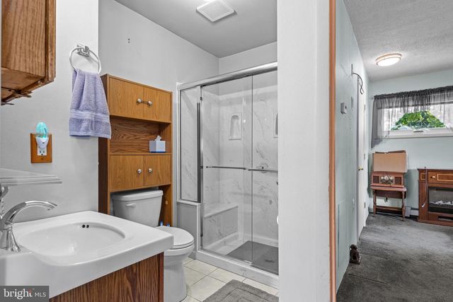 122 CHAPMAN AVE, Hamilton, NJ 08610