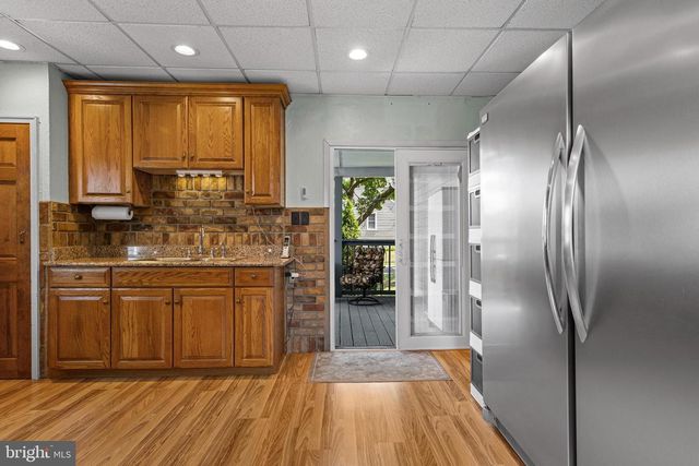 122 CHAPMAN AVE, Hamilton, NJ 08610