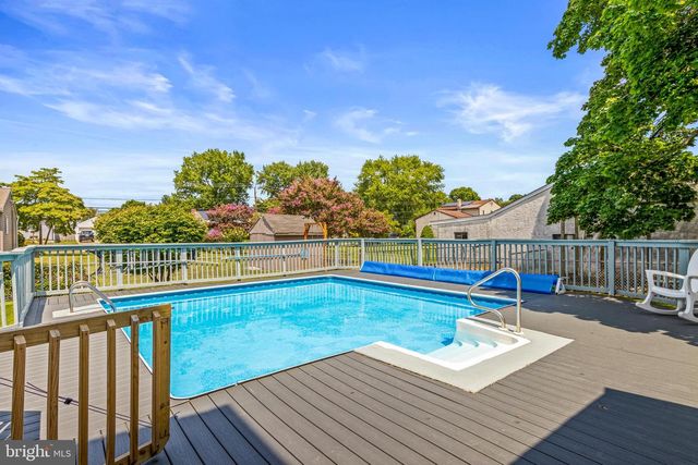 122 CHAPMAN AVE, Hamilton, NJ 08610