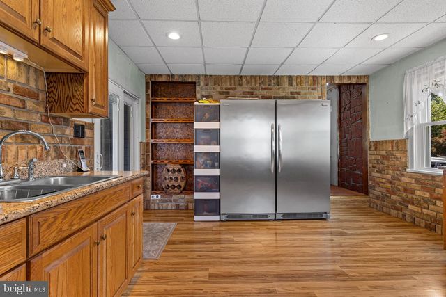122 CHAPMAN AVE, Hamilton, NJ 08610