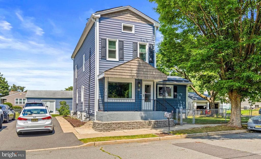 122 CHAPMAN AVE, Hamilton, NJ 08610