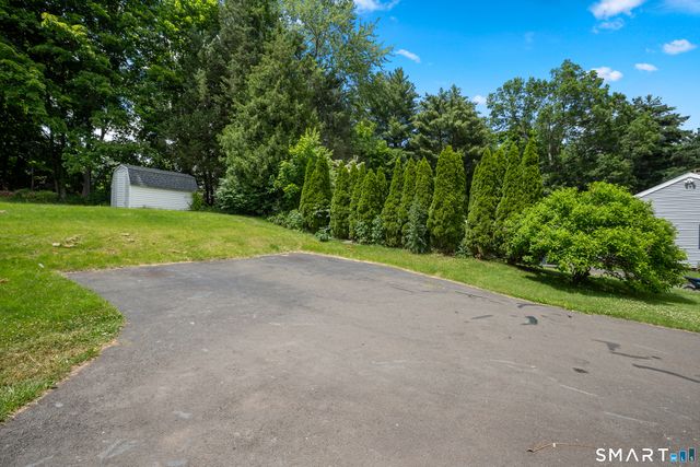 9 Cricket Road, East Windsor, CT 06088