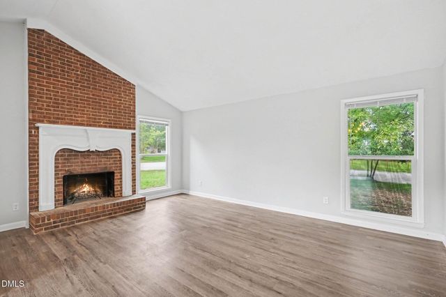 108 Deerfield Drive, Spring Lake, NC 28390